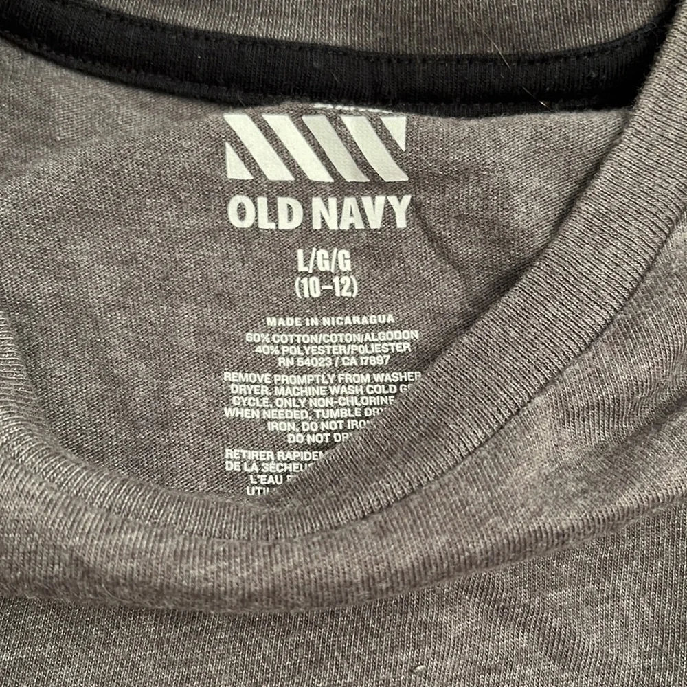 Old Navy gray long sleeve t-shirt L = 10-12